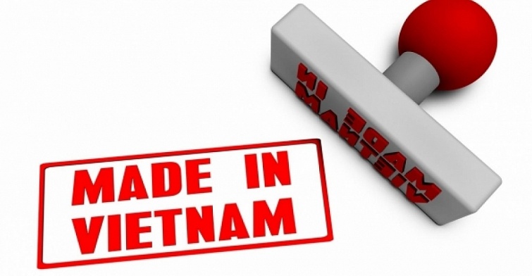 Why are European "giants" aggressively hunting for Made in Vietnam products?