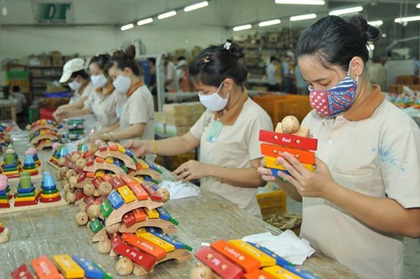 Selling smart wooden toys: A billion-dollar niche for Vietnamese businesses
